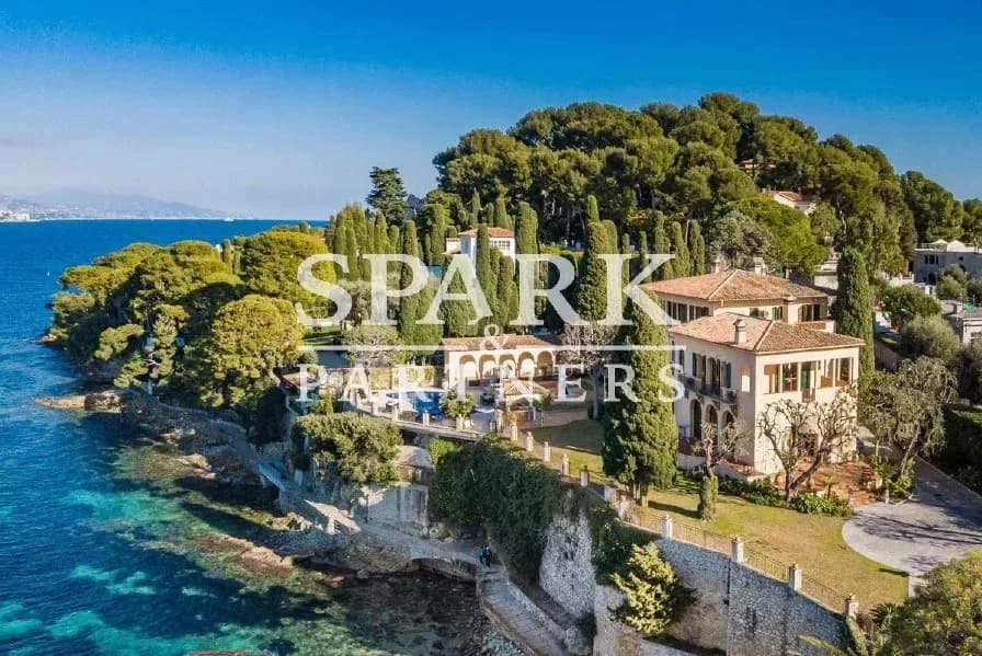 Superbe villa - Une Parenthèse de Luxe et d’Exclusivité sur la Côte d’Azur