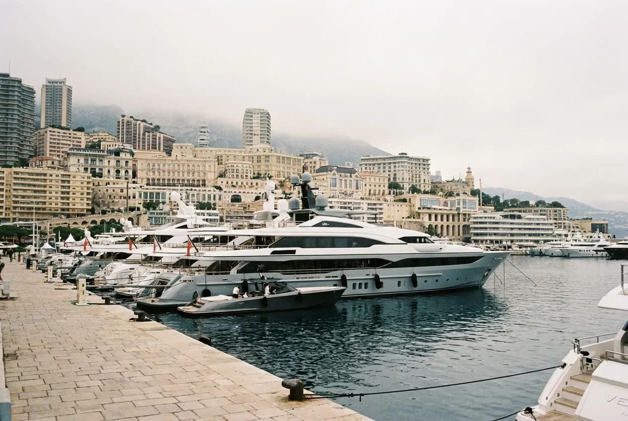 Poste · Port Hercule