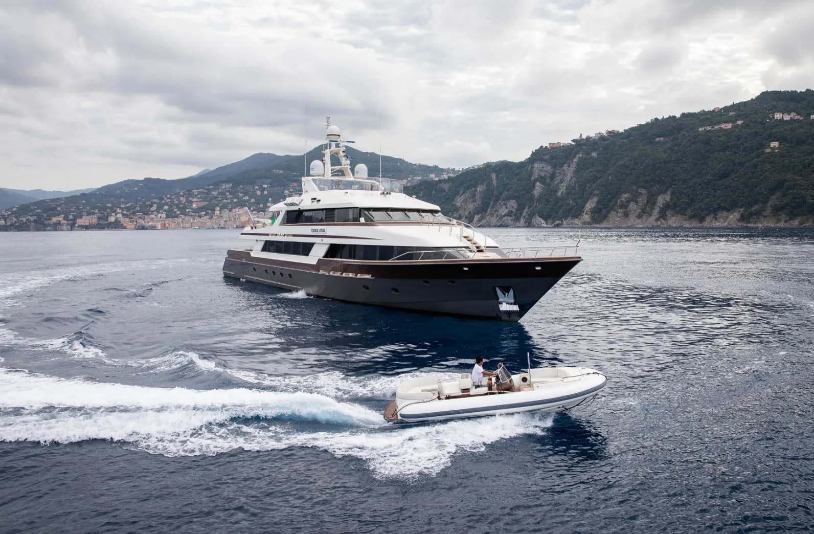 M/Y Cloud Atlas