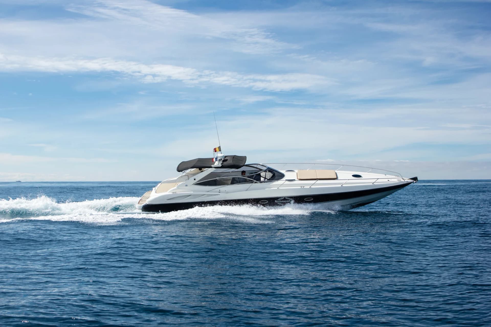 M/Y Sunseeker 48