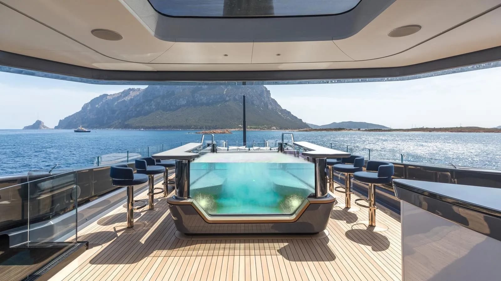 M/Y Akula — 4
