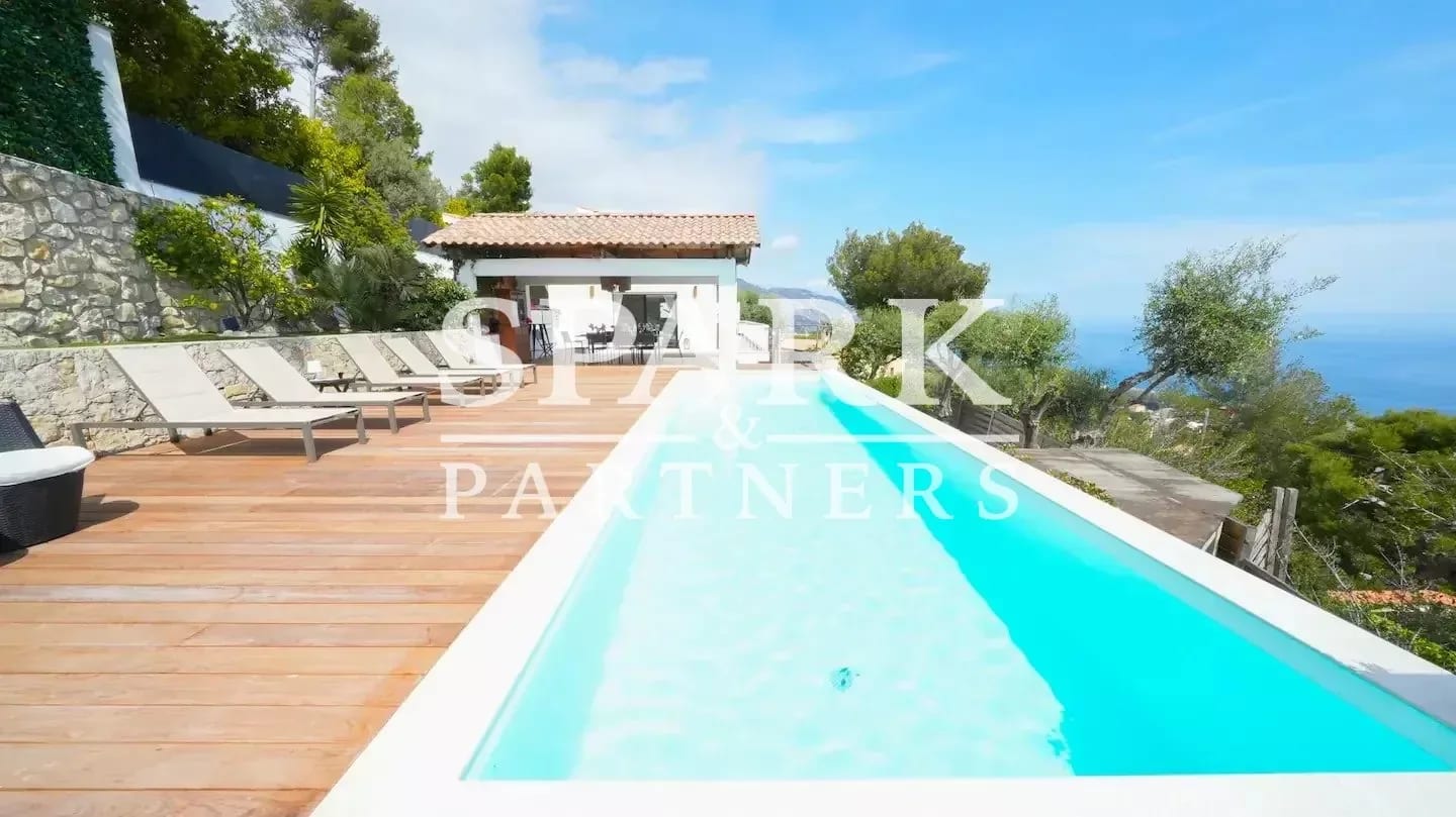 Roquebrune Cap Martin - Villa avec vue panoramique imprenable sur la mer — 2