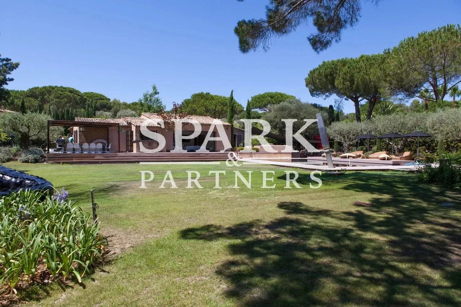 Saint Tropez -  Magnifique villa contemporaine proche mer — 3