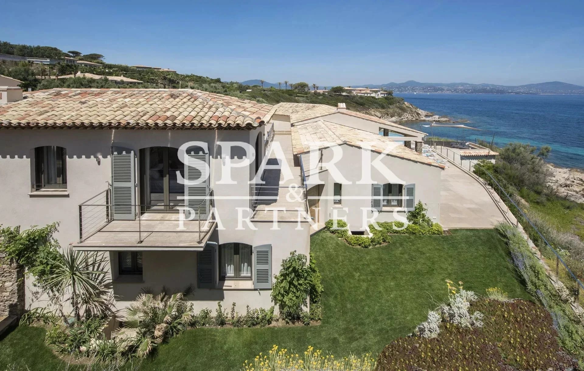 Saint Tropez - Propriété pieds dans l'eau dans un prestigieux domaine privé — 3