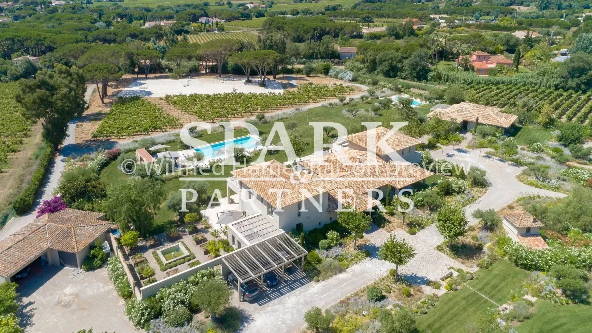 Ramatuelle-Exceptional Bastide in the heart of the vines between Ramatuelle and Saint Tropez — 2