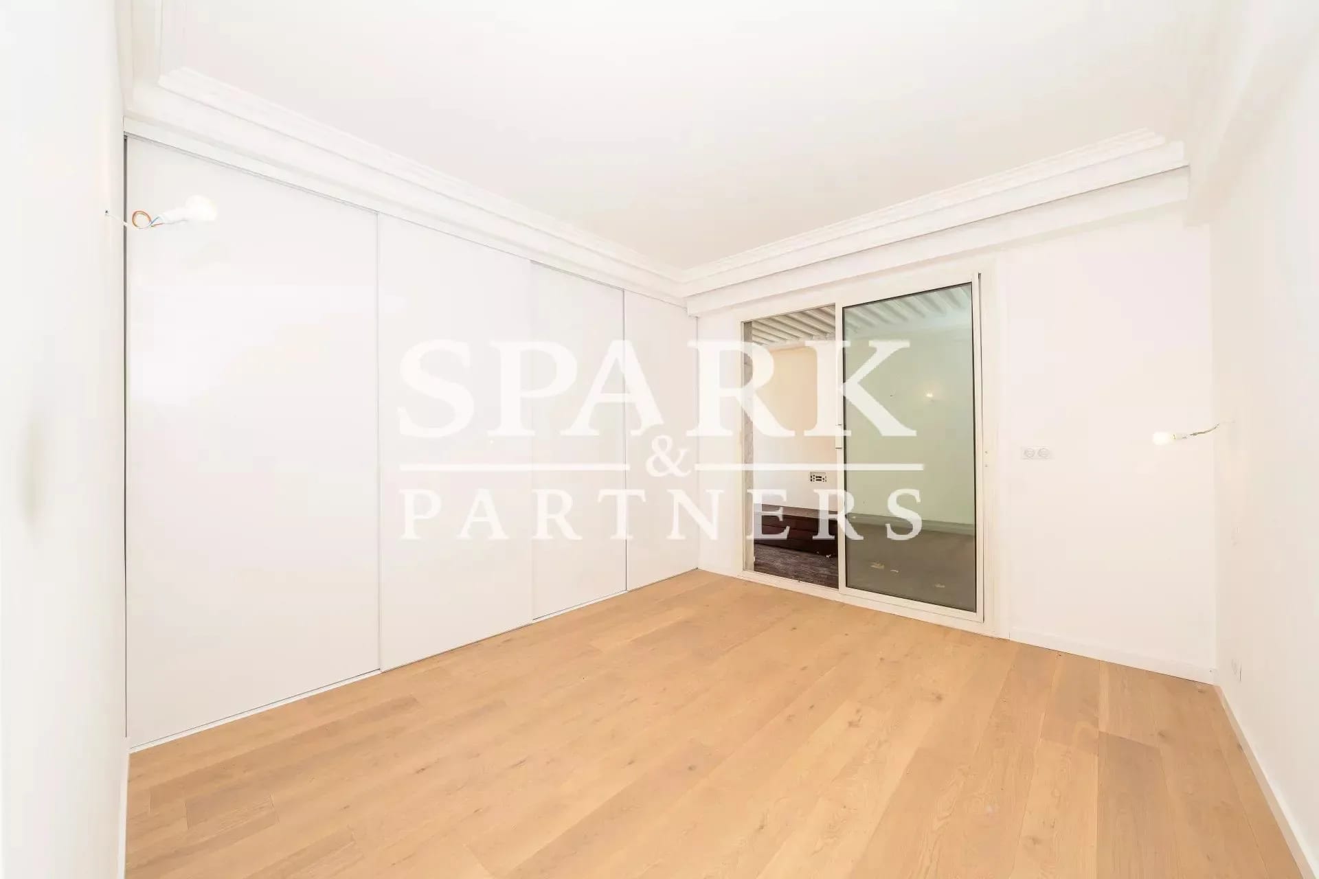 Lumineux Appartement 4 pièces entièrement rénové — 4