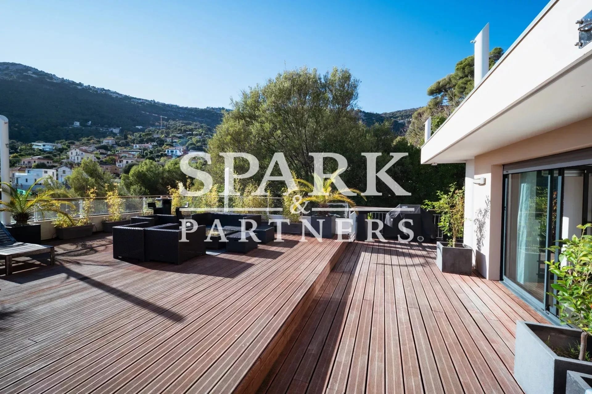 Beausoleil - Superbe appartement 4 pièces - vue imprenable sur la mer — 2