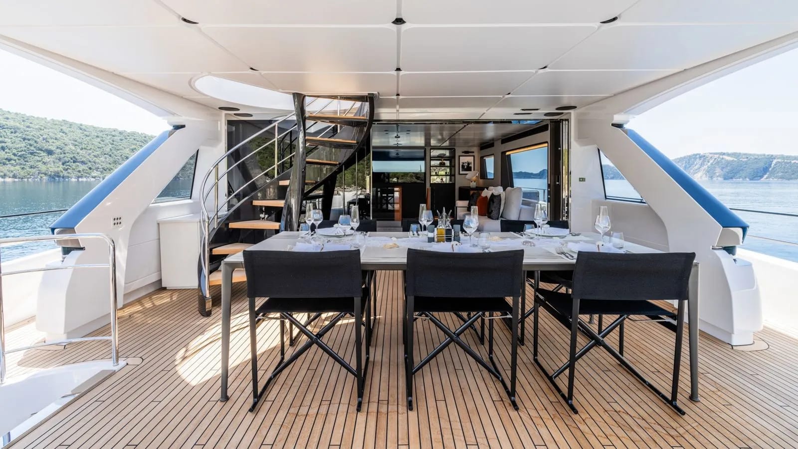 M/Y At One — 5