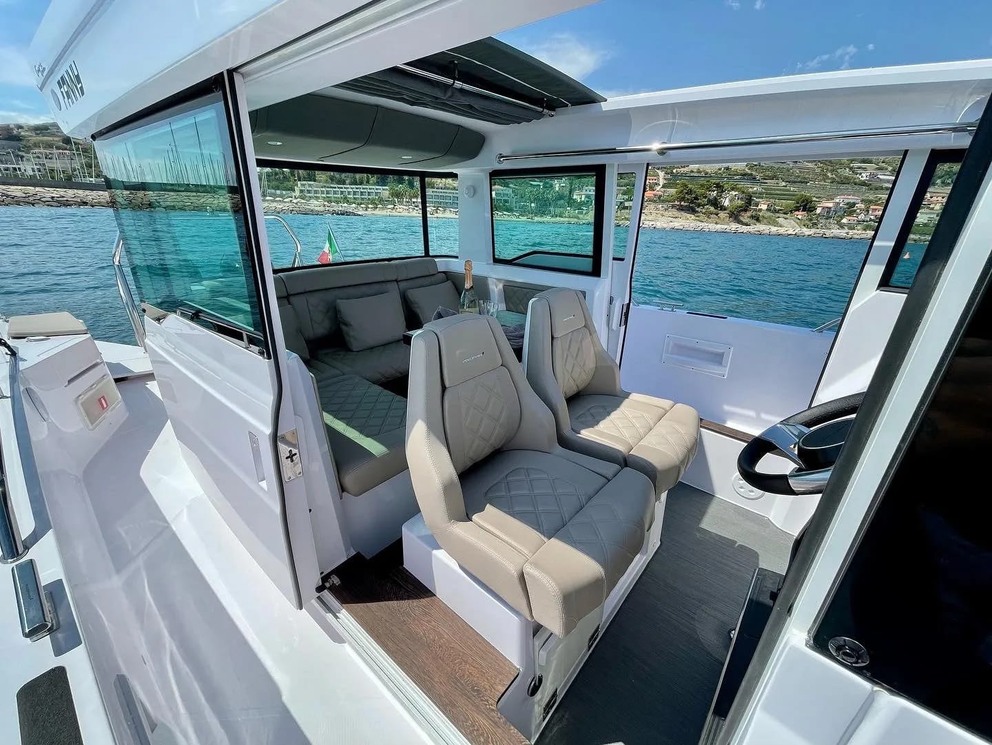 M/Y Axopar 37 Cruiser — 3