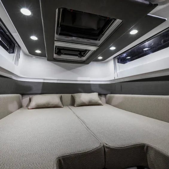 M/Y Axopar 37 Sun Top — 4