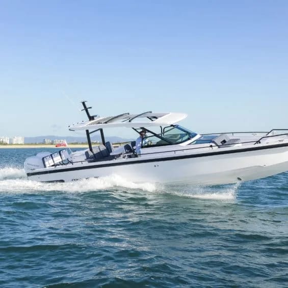 M/Y Axopar 37 Sun Top — 5