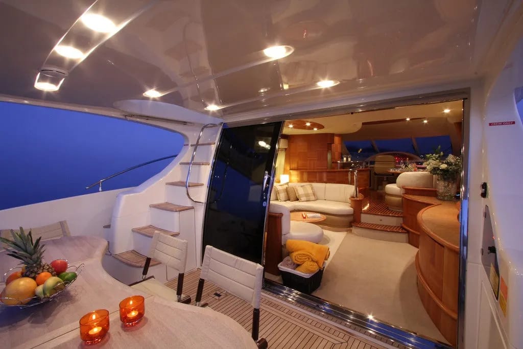 M/Y Azimut 62 Fly — 2