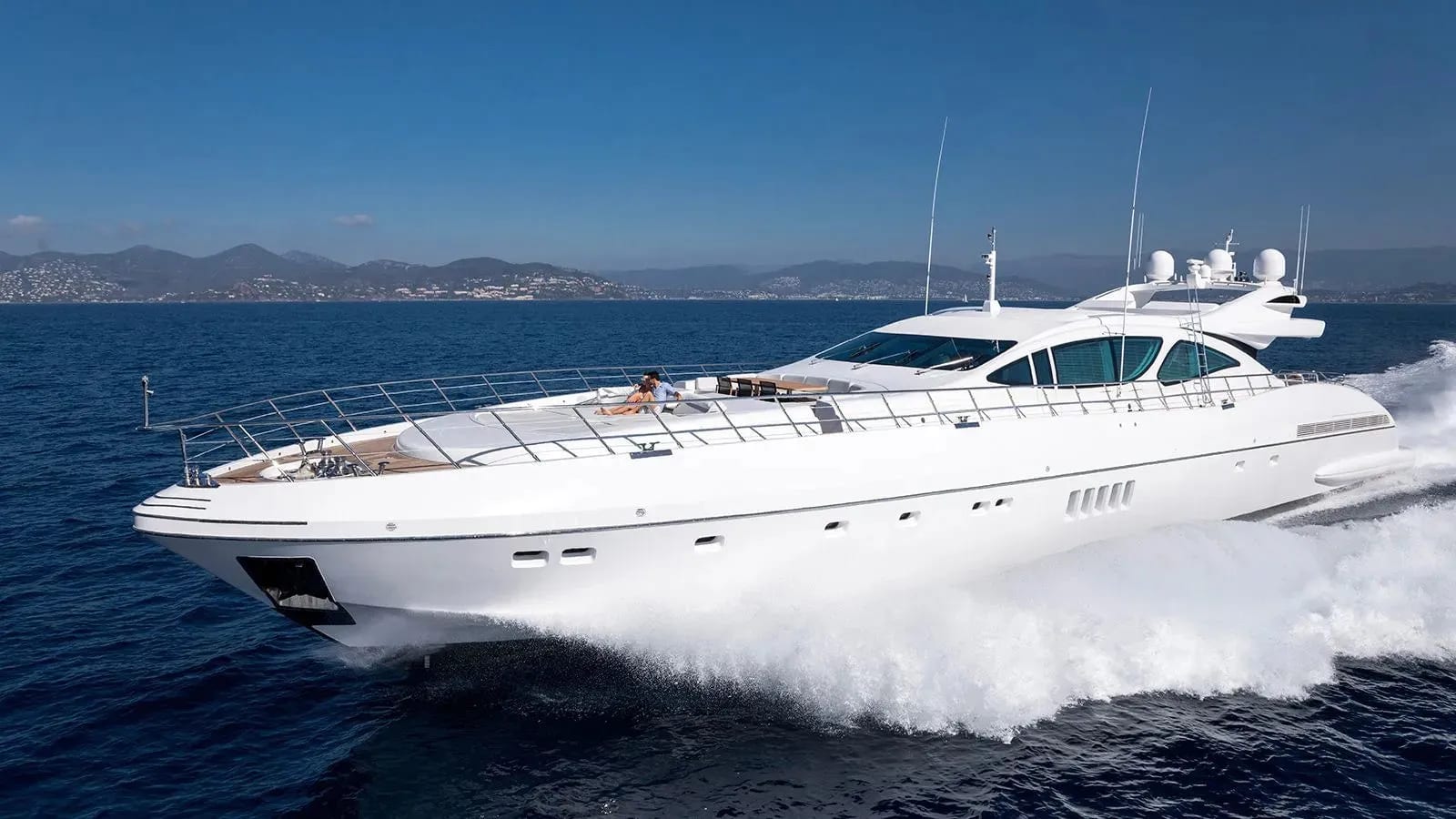 M/Y Beachouse — 2
