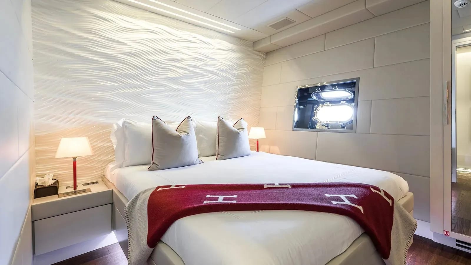 M/Y Beachouse — 4