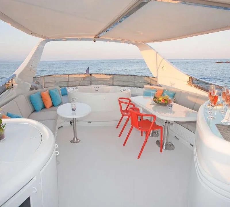 M/Y Coca VI — 4