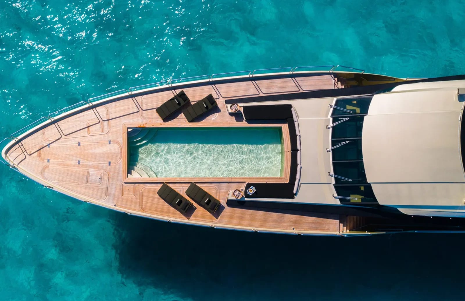 M/Y DB9 — 5
