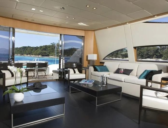 M/Y EOL B — 4