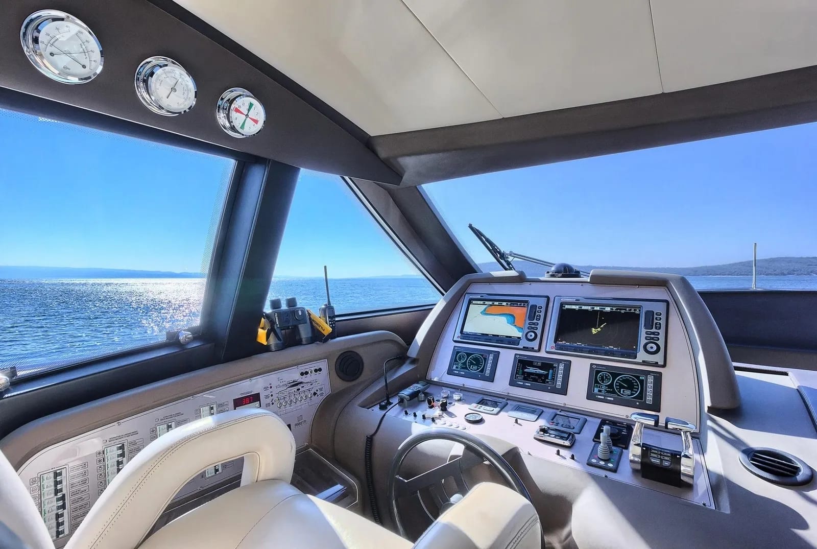 M/Y Ferretti 620 — 4