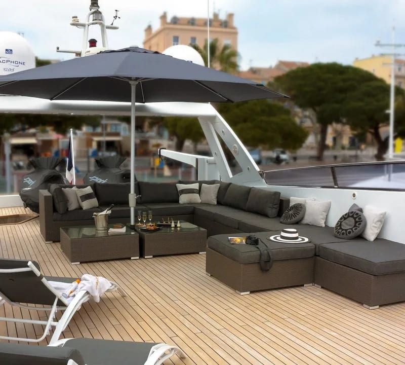M/Y Icon — 2