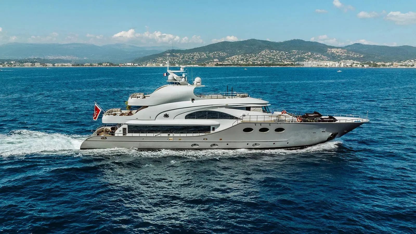 M/Y Lotus — 2