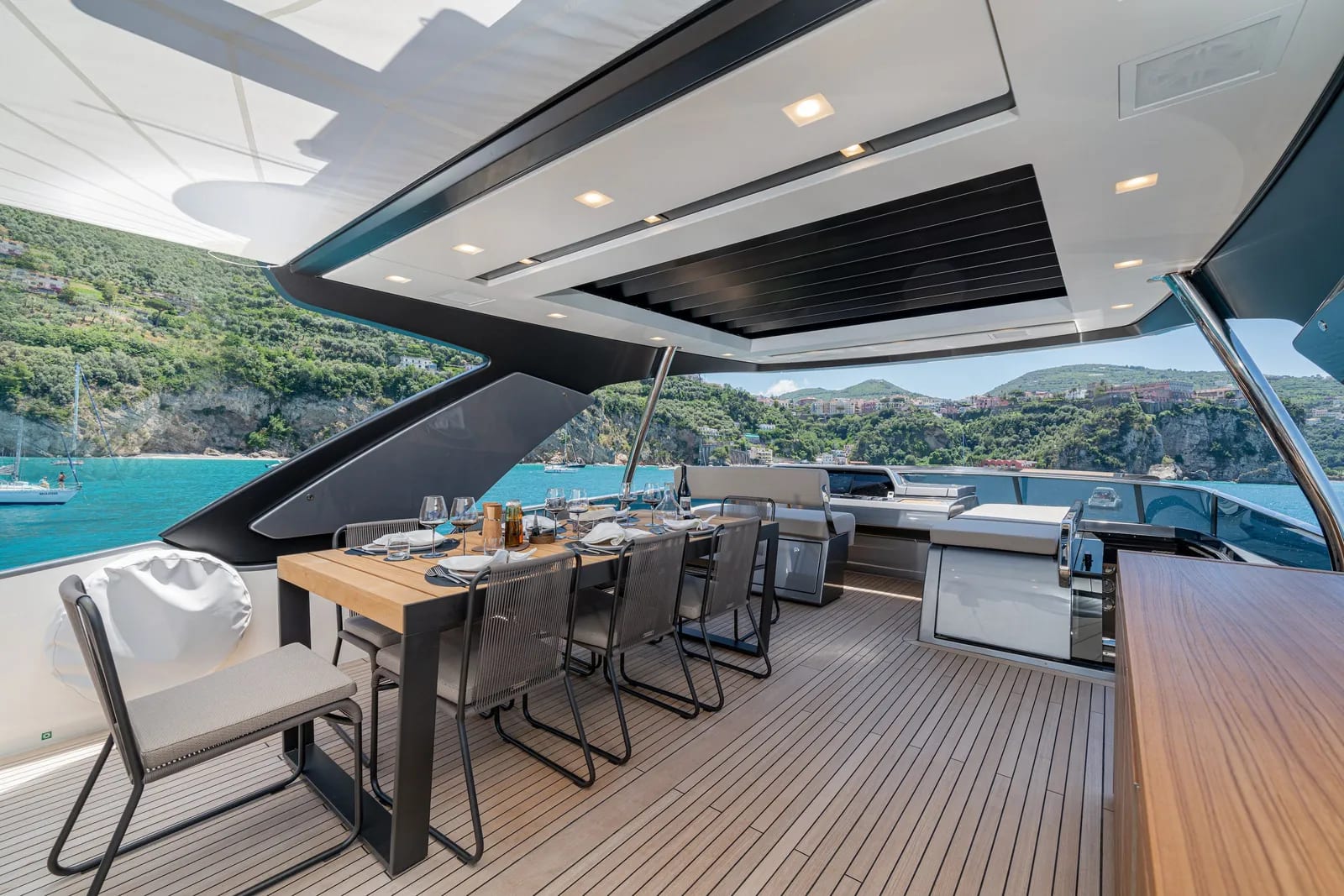 M/Y Lucky — 4
