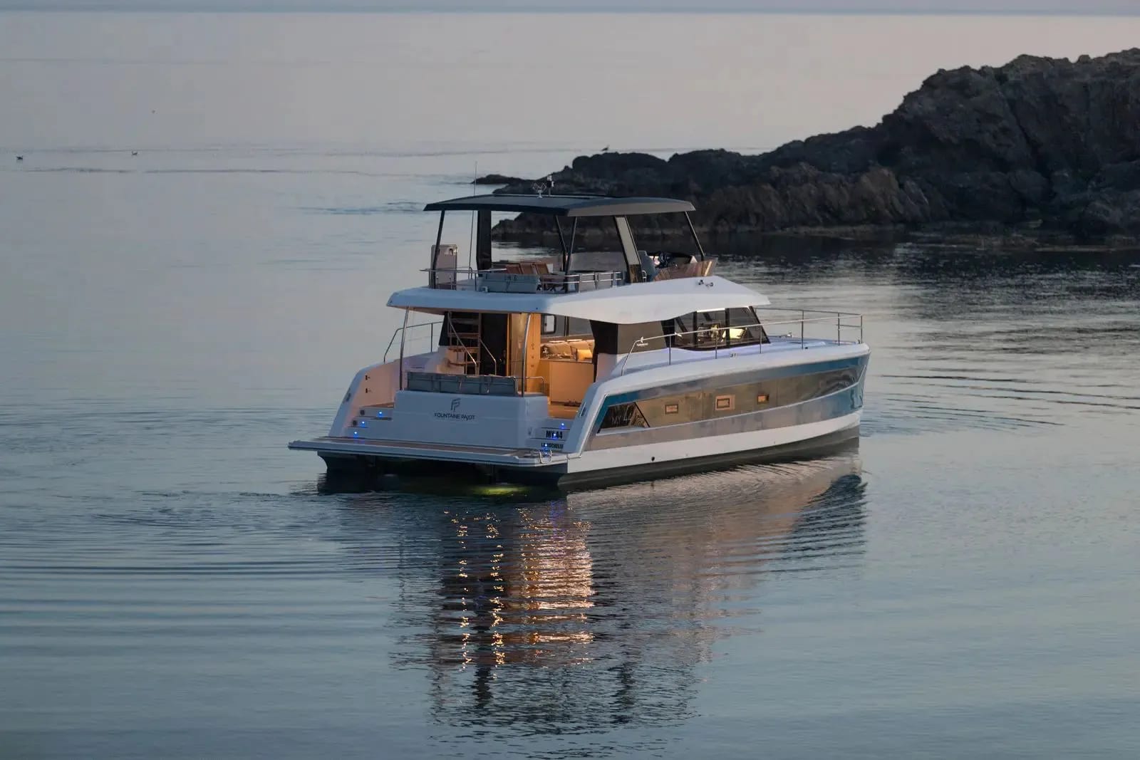 M/Y November — 4
