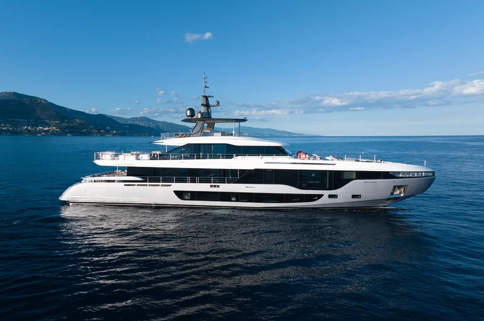 M/Y Ocean One — 2