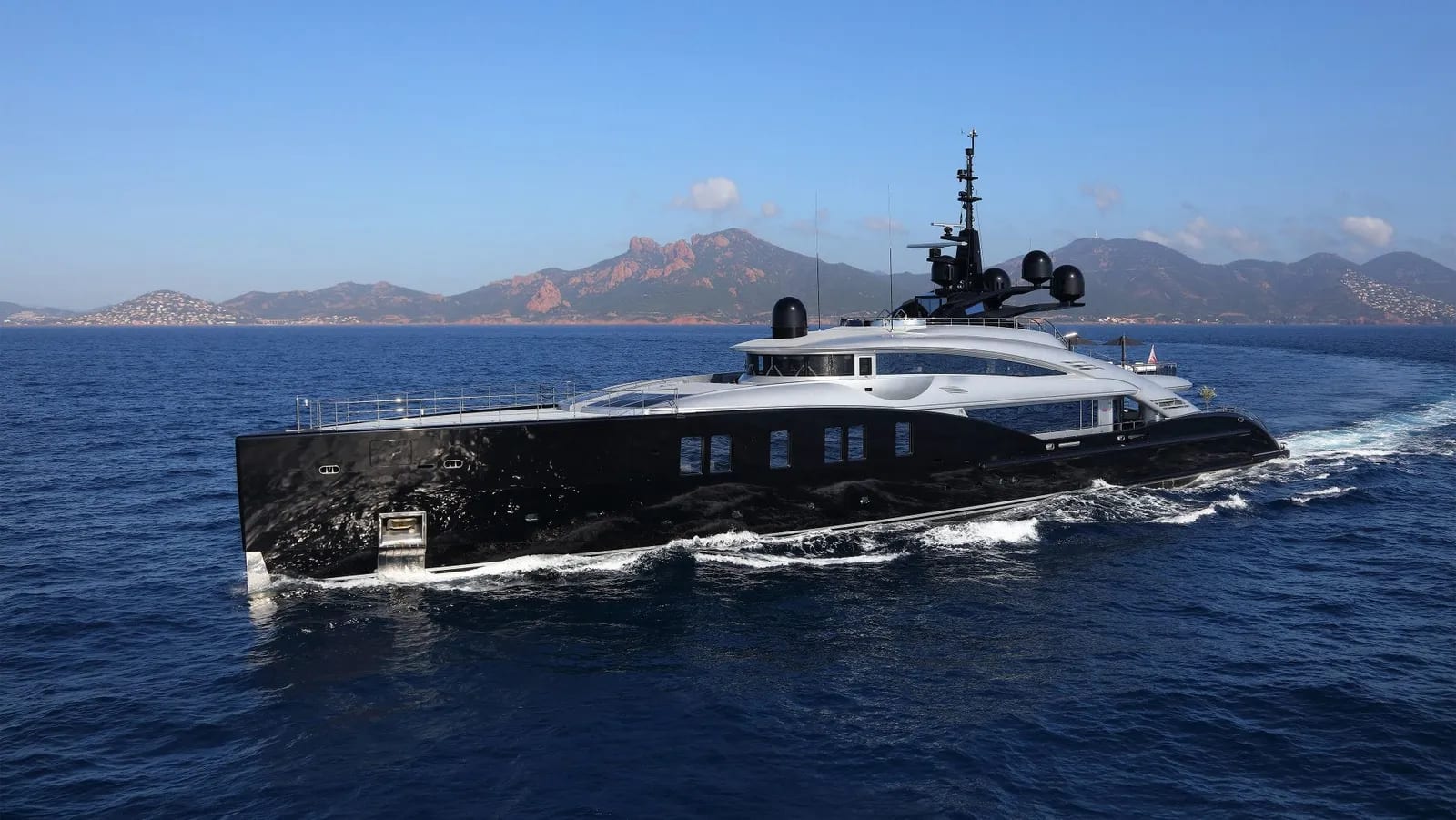 M/Y Okto — 2