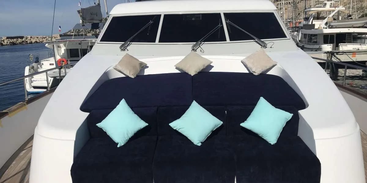 M/Y OLA — 4