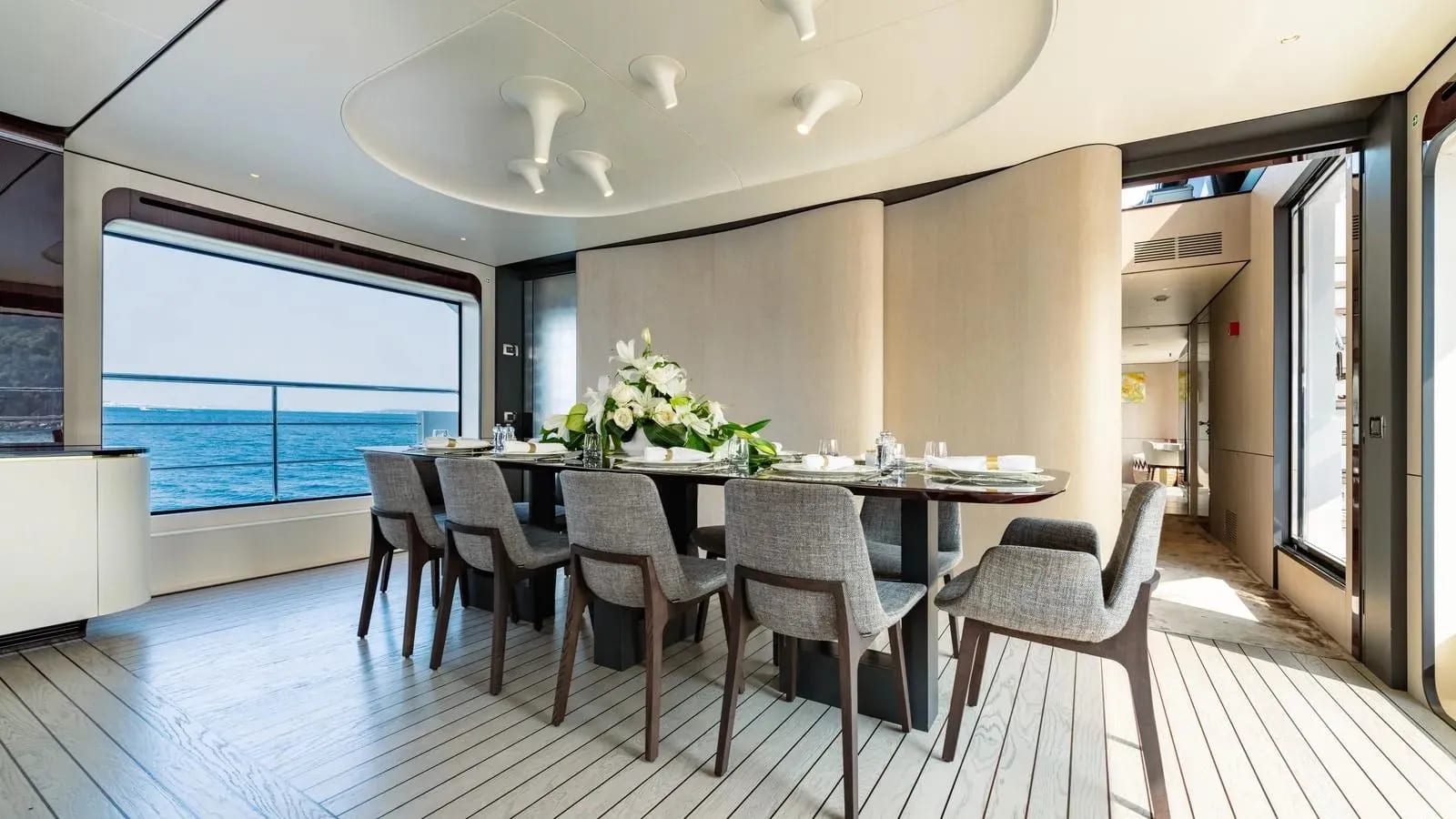 M/Y OWO — 5