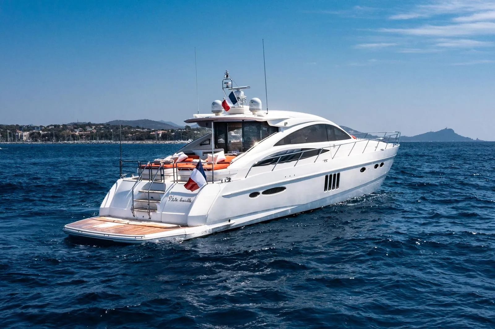 M/Y P'tite Bouille — 2