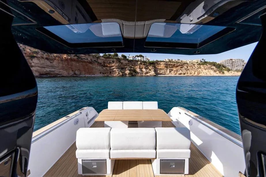 M/Y Pardo 38 — 3