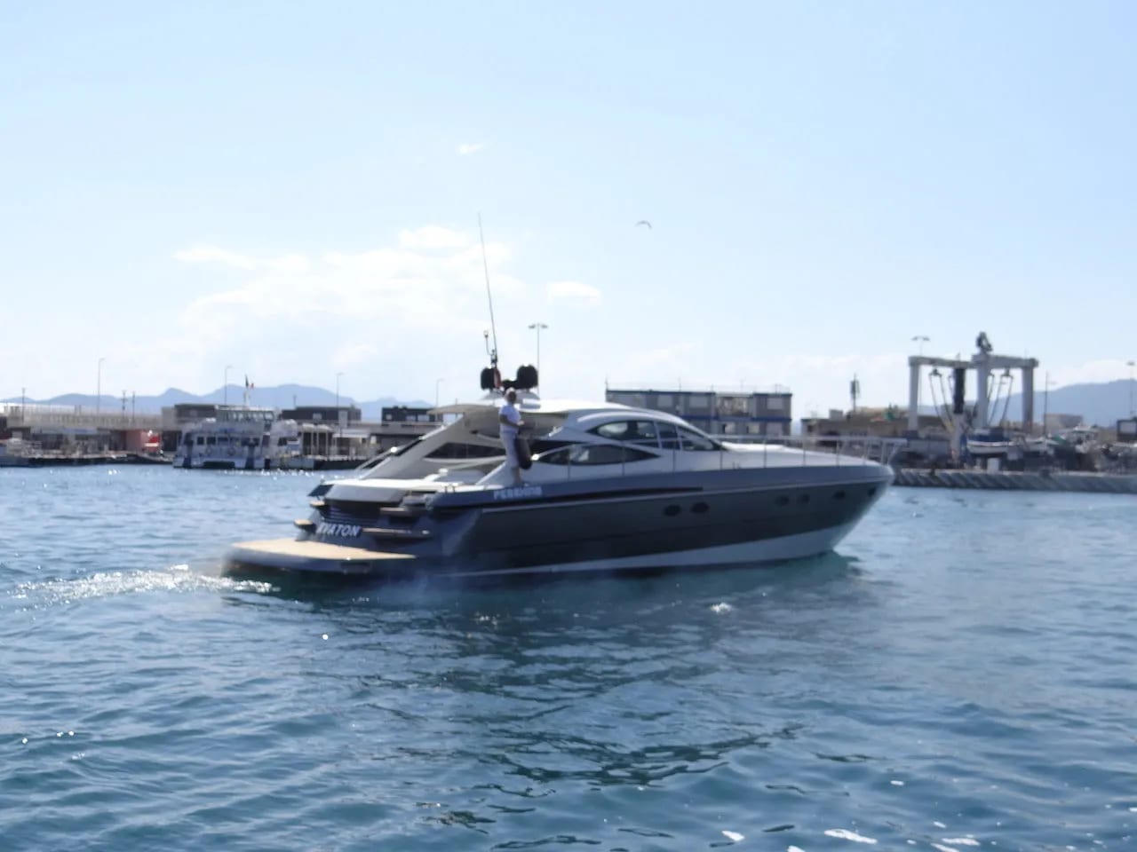 M/Y Pershing 52 — 4