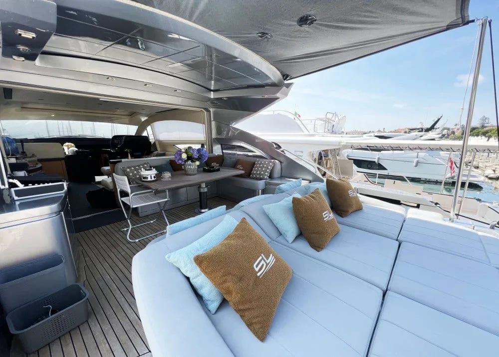 M/Y Pershing 64 — 2