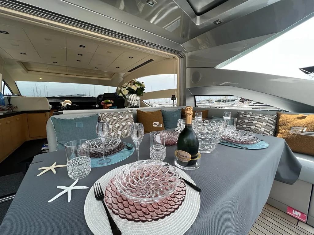 M/Y Pershing 64 — 5