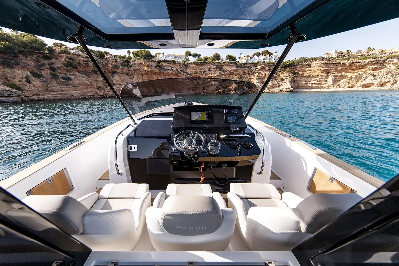 M/Y Plenty Pardo 38 — 4