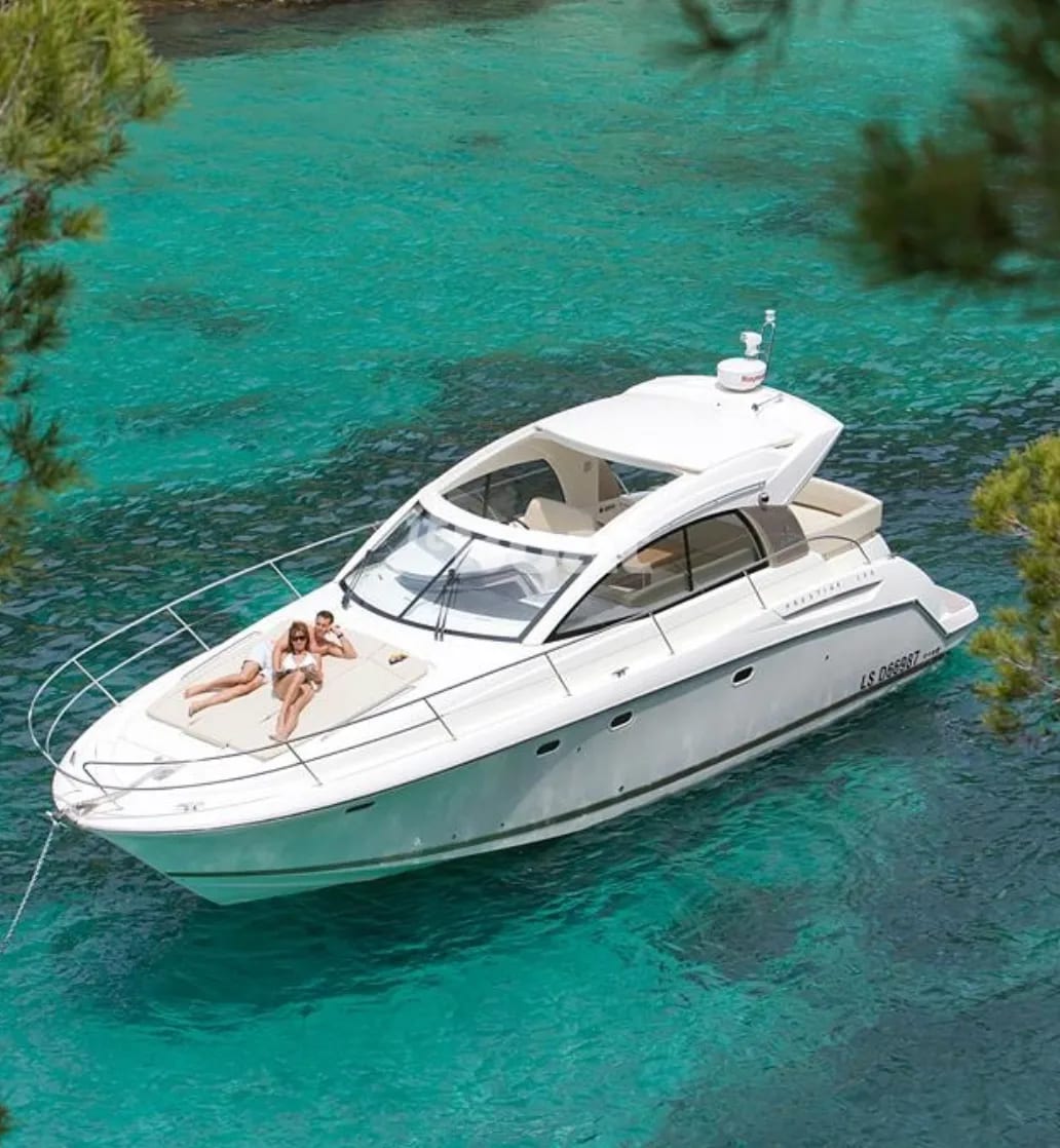 M/Y Prestige 38s — 3