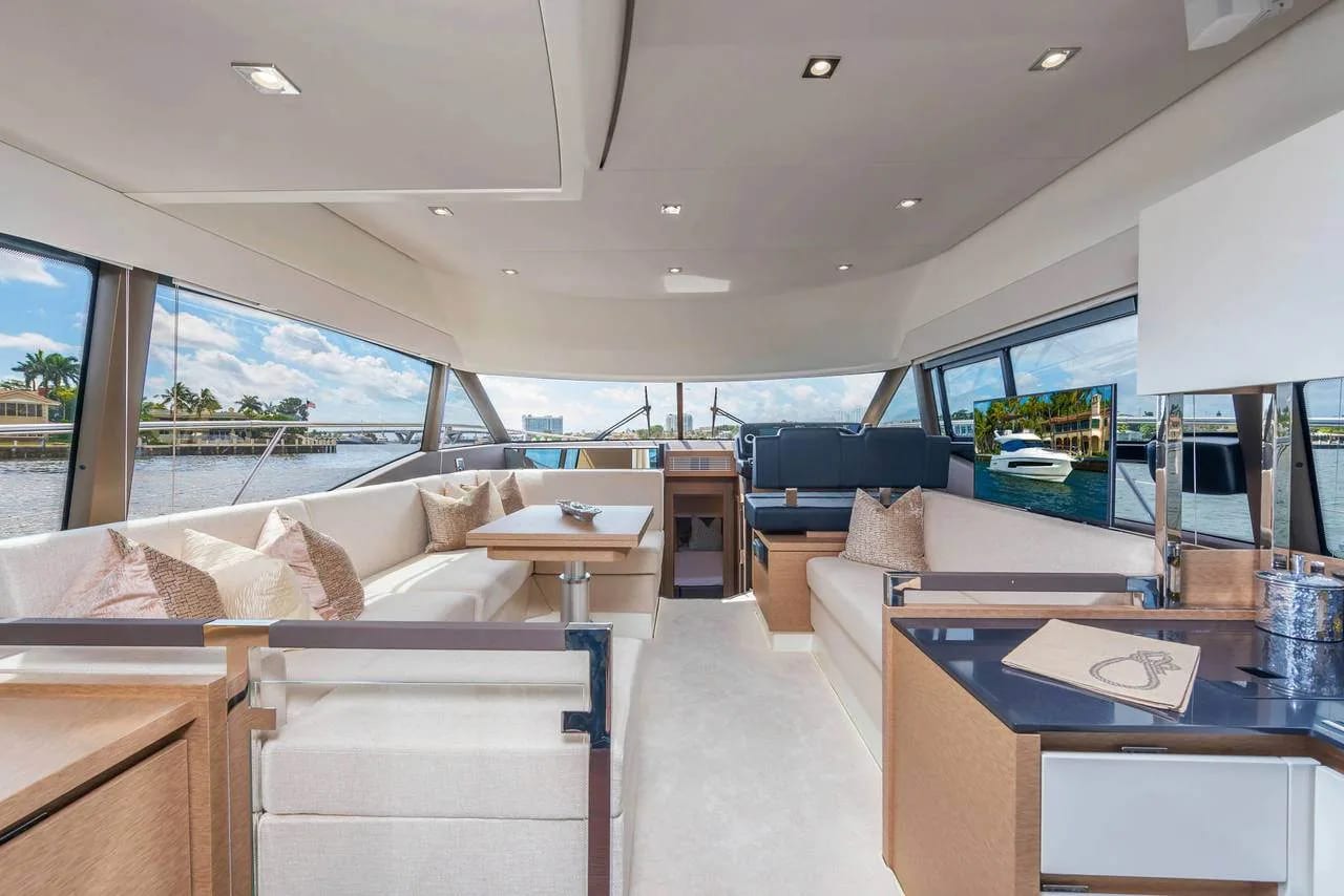 M/Y Prestige 460 — 3