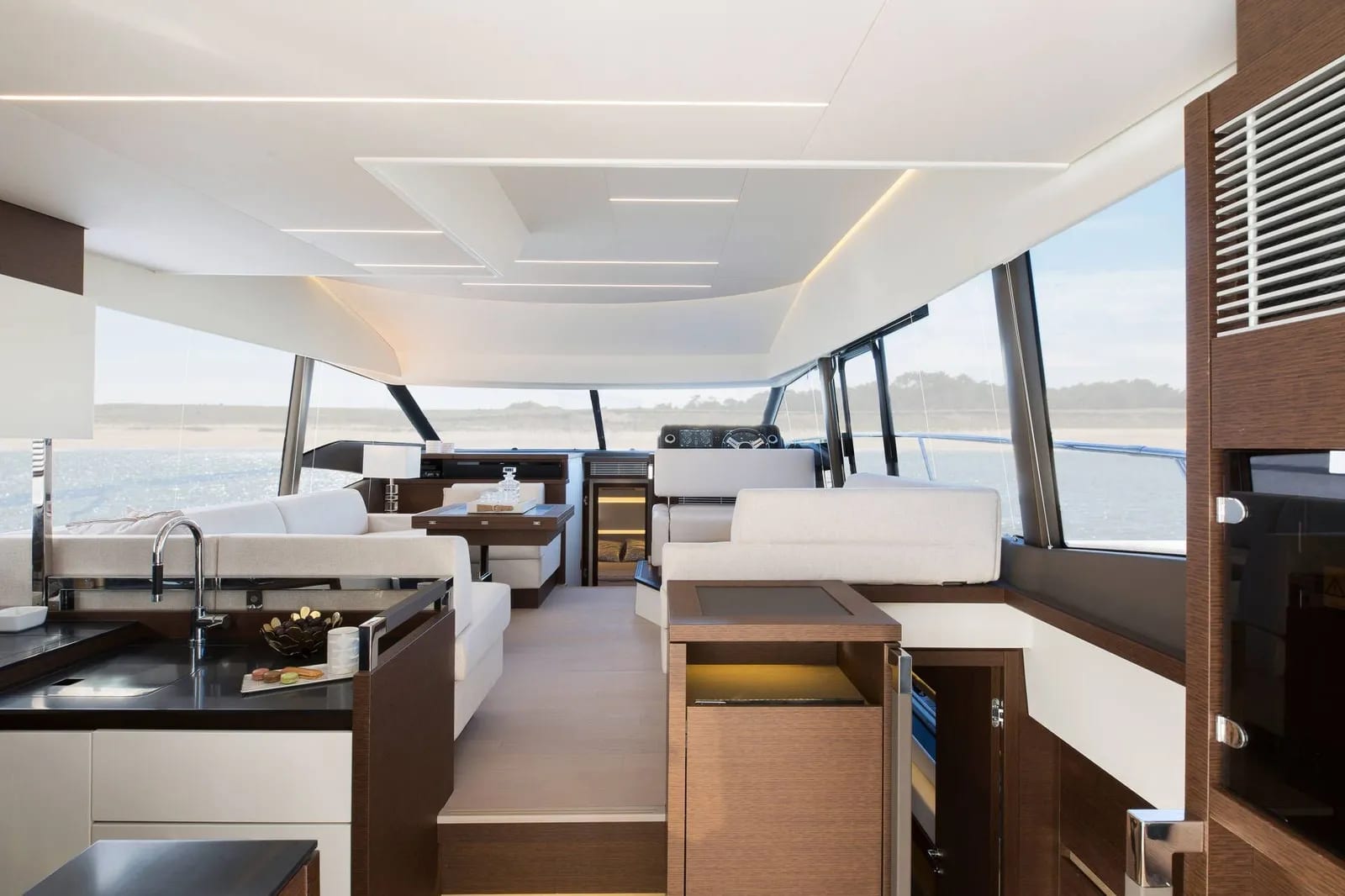 M/Y Prestige 520 — 4