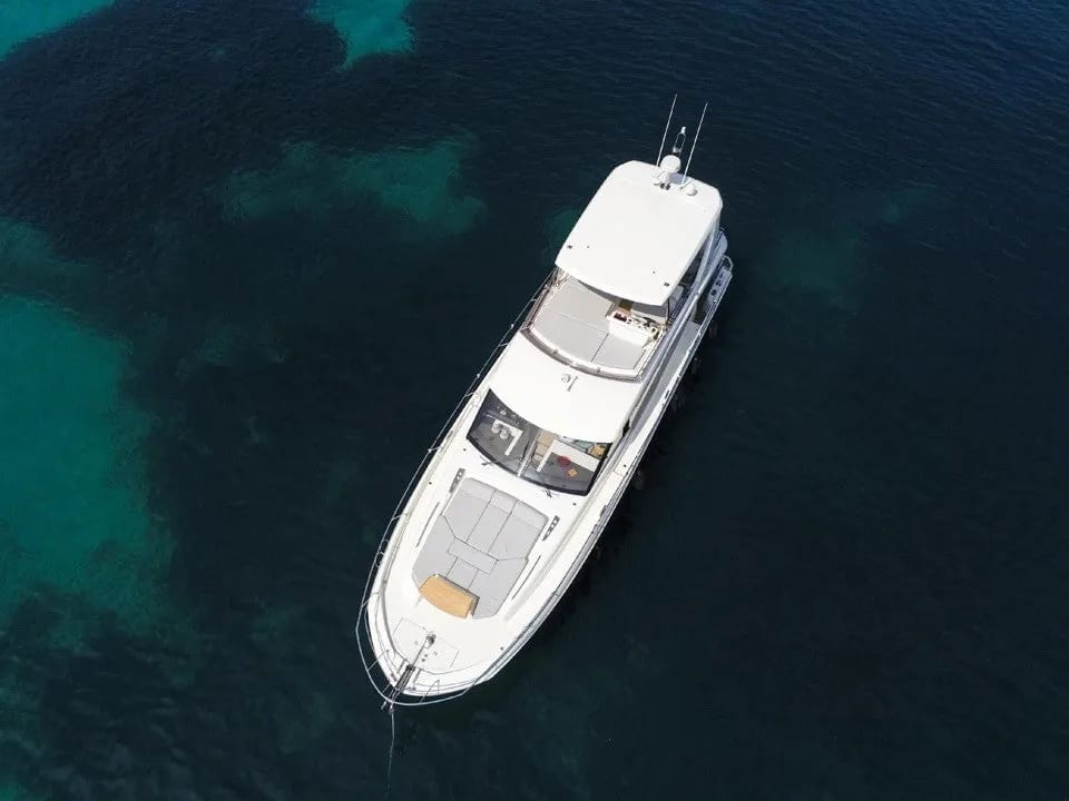 M/Y Prestige 590 — 4