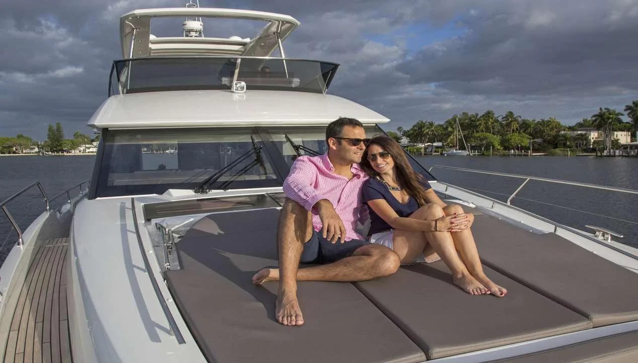 M/Y Prestige 680 — 2
