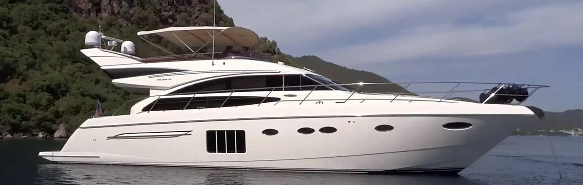 M/Y Princess 64 Fly — 3