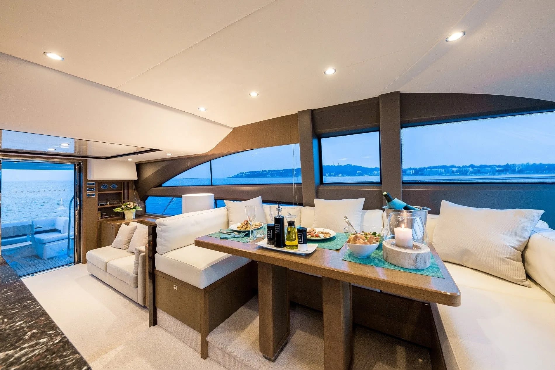 M/Y Princess 64 Fly — 5
