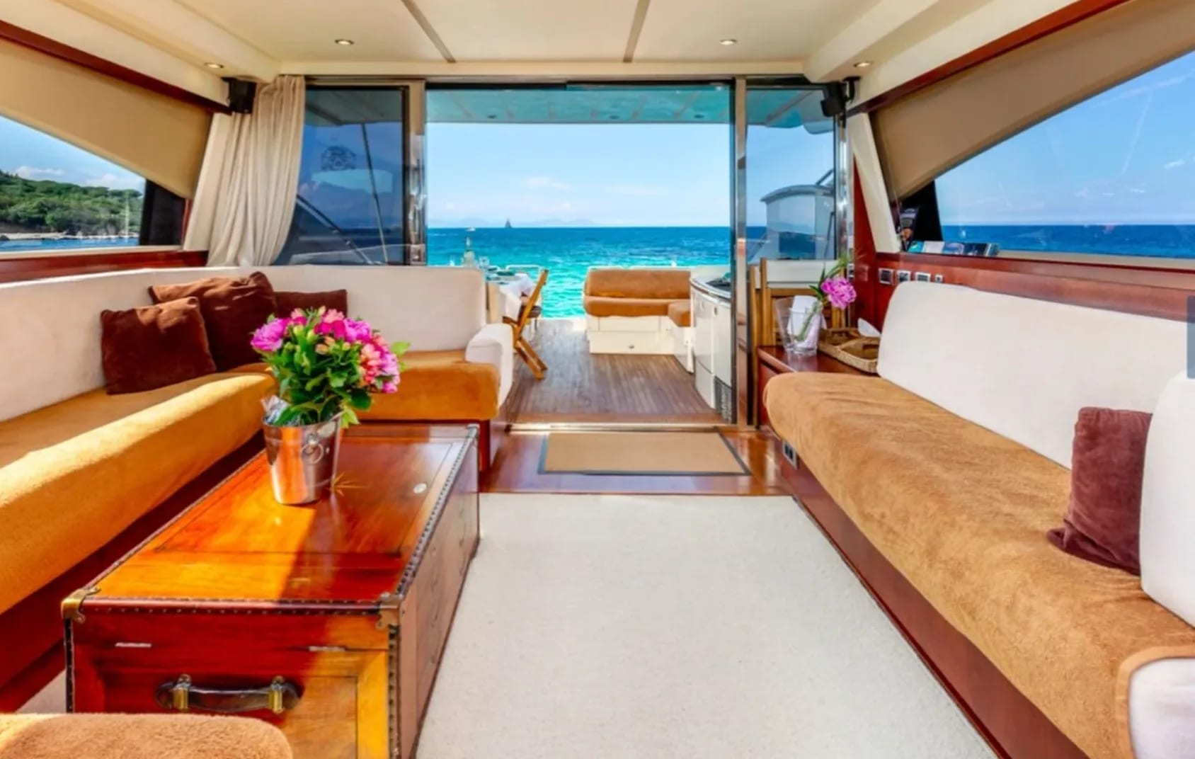 M/Y Princess 70 — 2