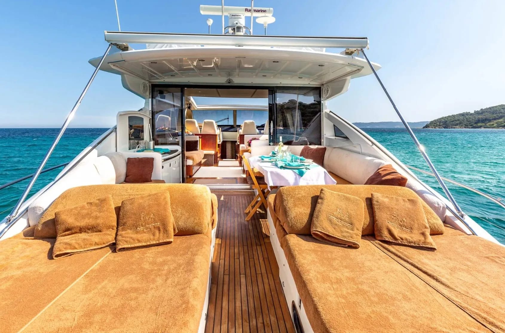 M/Y Princess 70 — 3