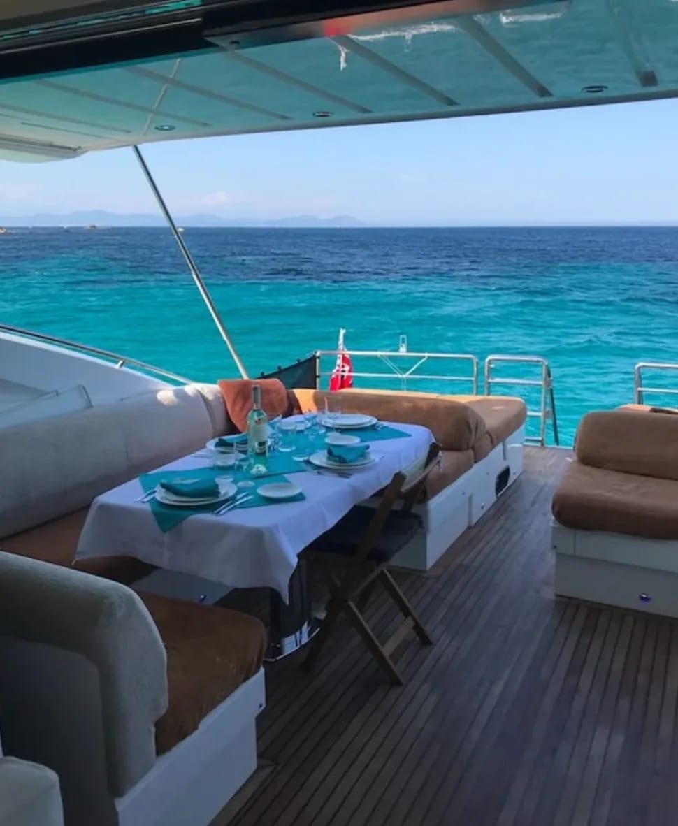 M/Y Princess 70 — 4