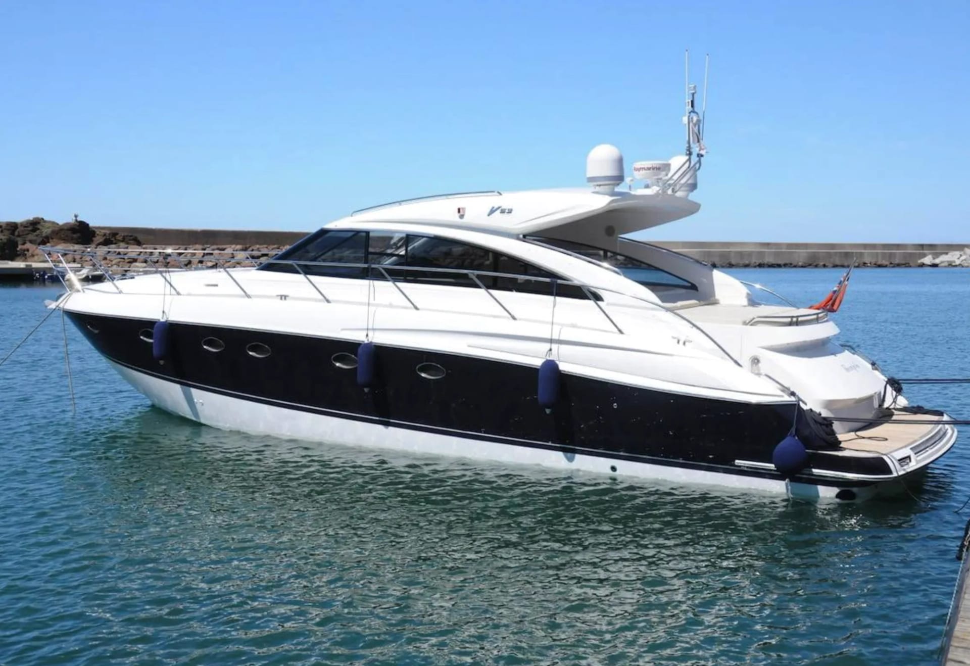 M/Y Princess V53 — 5