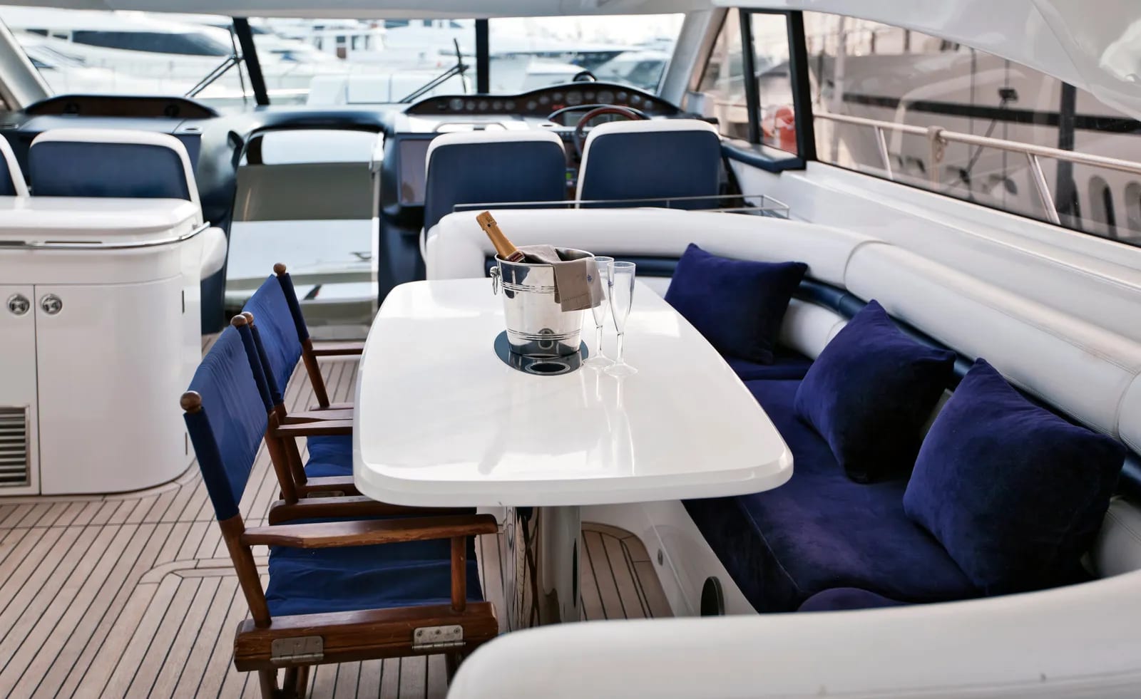 M/Y Princess V65 — 5