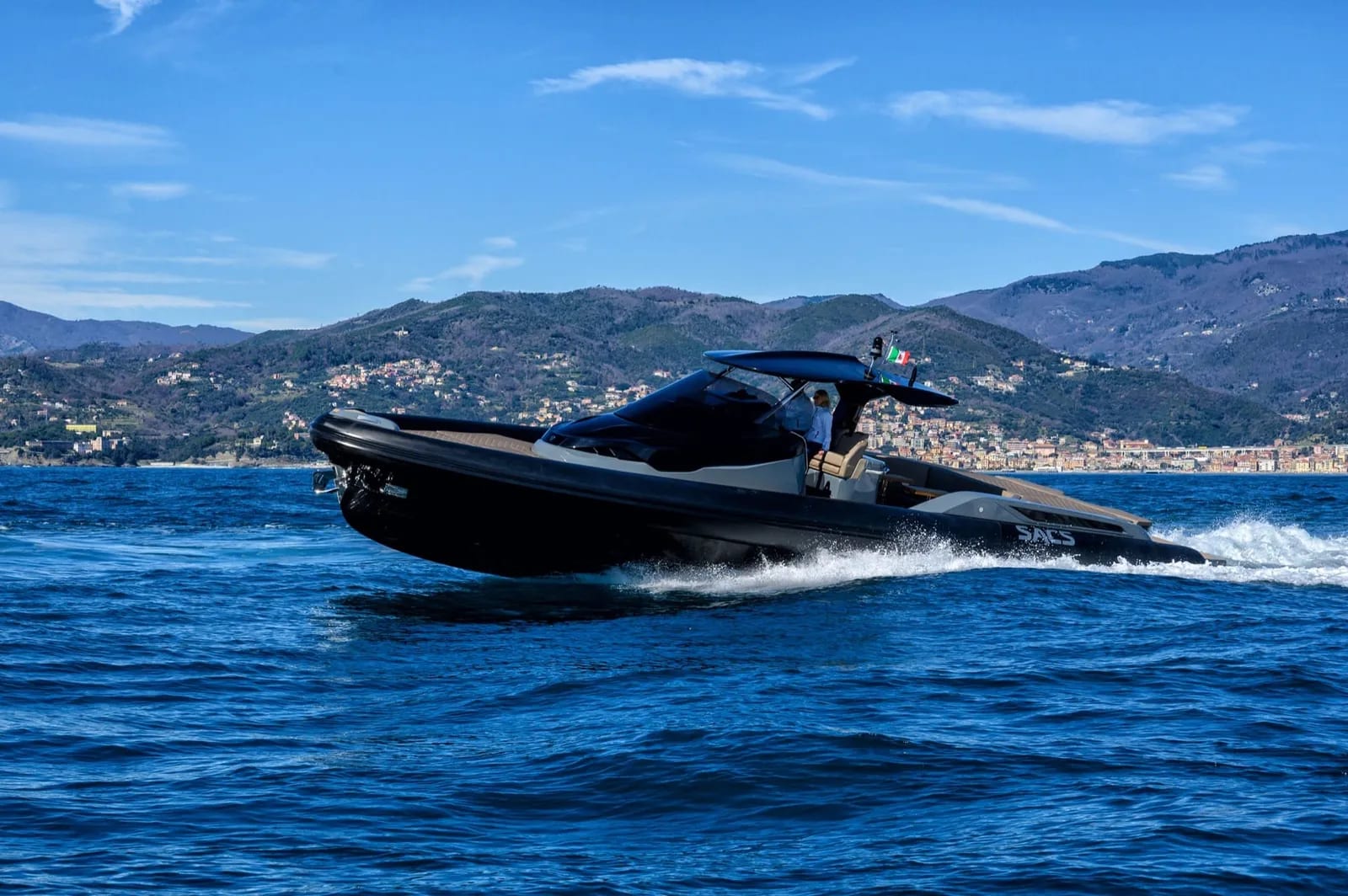 M/Y Sacs Strider 15 — 5
