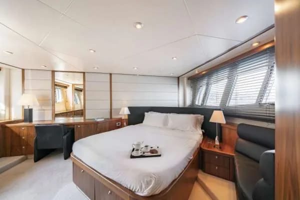 M/Y Sunseeker 22m — 4
